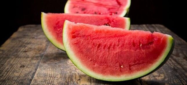 Wassermelone auf der Speisekarte für alle, die sicher abnehmen wollen